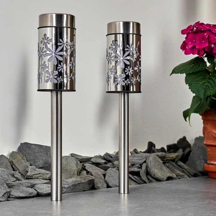 Hofstein Gorizia Solarleuchte LED Edelstahl, 2-flammig, Farbwechsler 7 Hofstein Gorizia Solarleuchte LED Edelstahl, 2-flammig, Farbwechsler – Bild 5