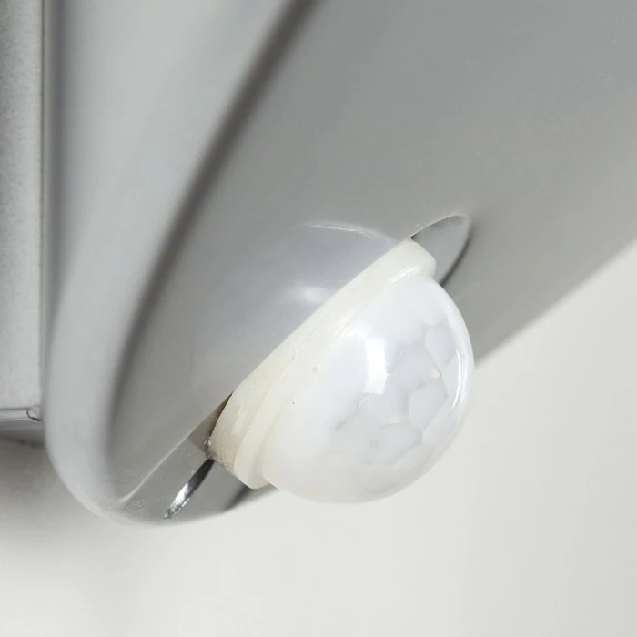 Hofstein Lesum Solar-Außenwandleuchte LED Silber, 1-flammig, Bewegungsmelder 9 Hofstein Lesum Solar-Außenwandleuchte LED Silber, 1-flammig, Bewegungsmelder – Bild 7