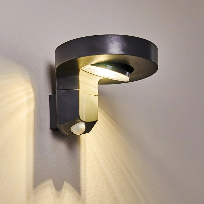 Hofstein Townsville Solar-Außenwandleuchte LED Schwarz, 1-flammig, Bewegungsmelder 16 Hofstein Townsville Solar-Außenwandleuchte LED Schwarz, 1-flammig, Bewegungsmelder – Bild 14